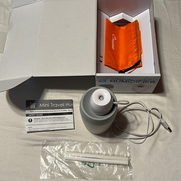 Mini Travel Humidifier - Picture 2 of 9